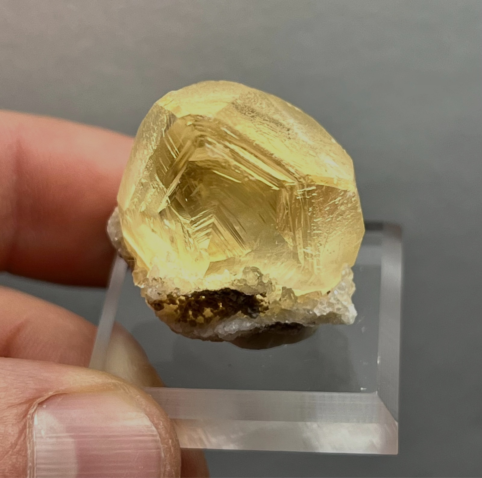 Golden / Honey Calcite Gem Crystal Thumbnail – 17g- Gallatin, Montana