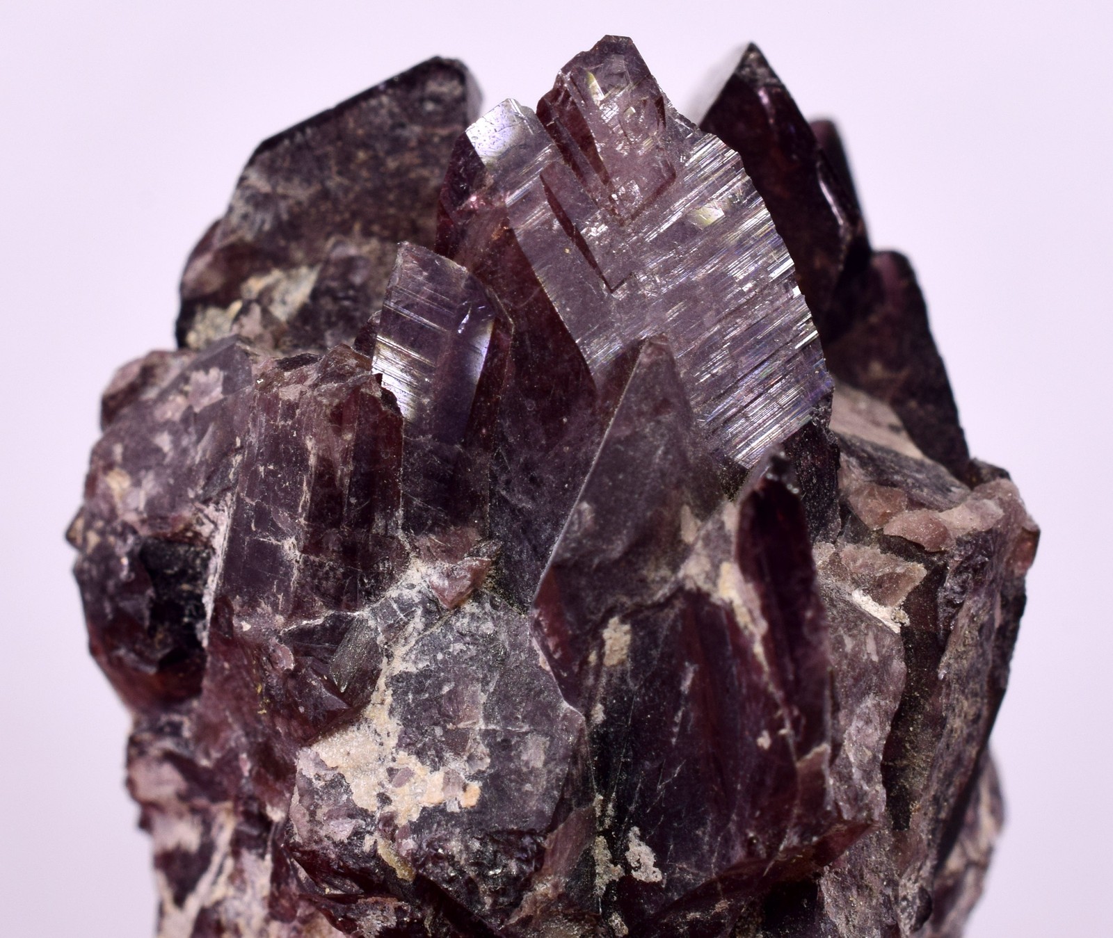 4cm GEM AXINITE CRYSTAL PERU SUPER SHINY MINERAL SPECIMEN AB302