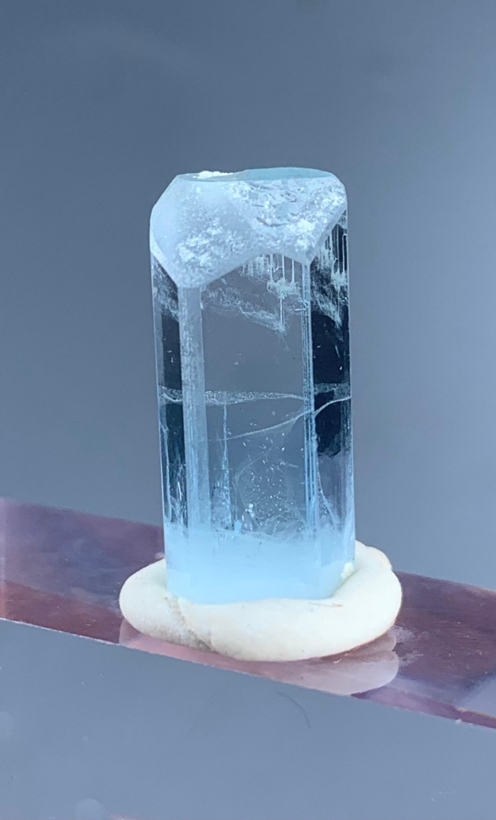 19 Carat Beautiful Top Quality Aquamarine Crystal From Pakistan