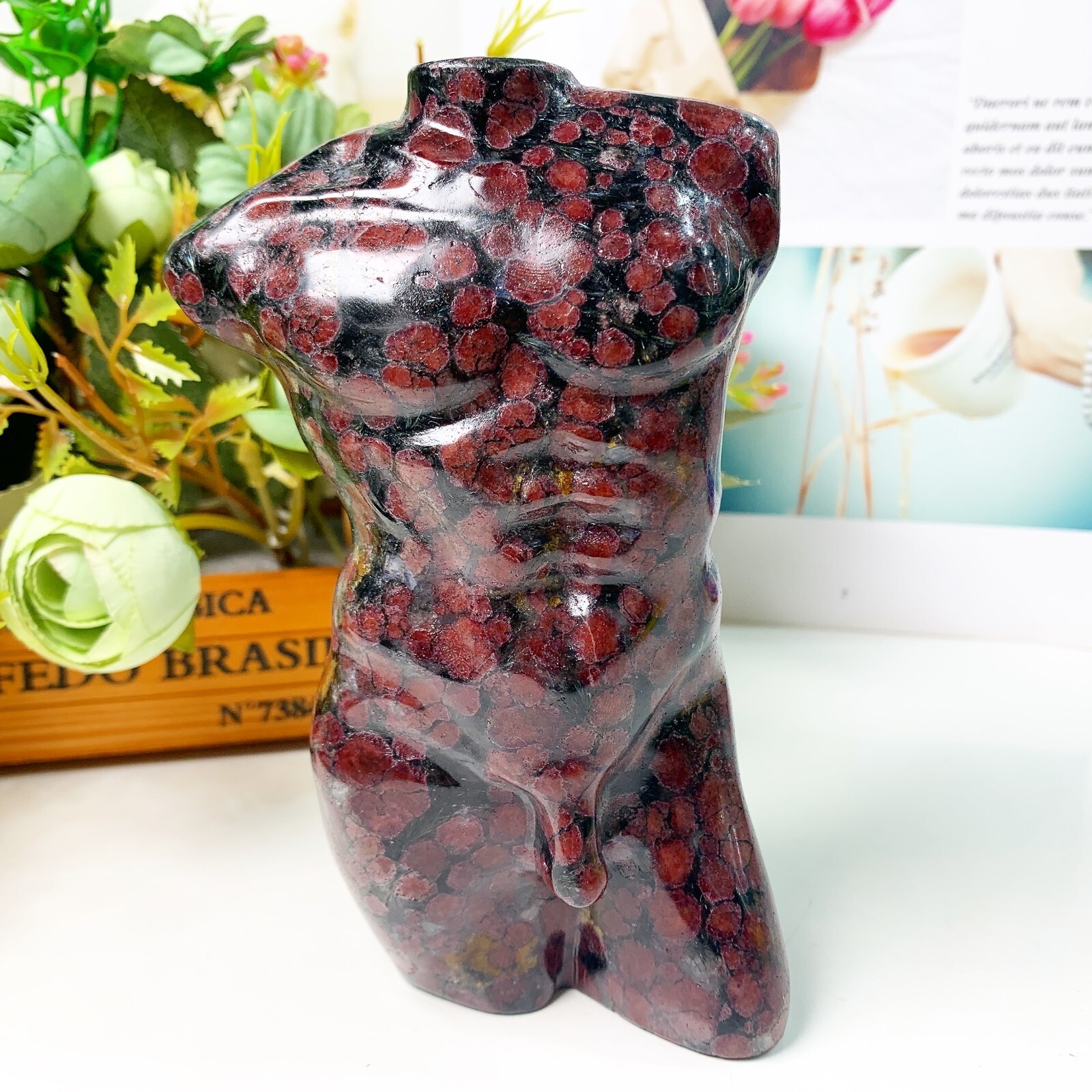 1pc Natural crystal man body garnet model carving Healing Home decoration