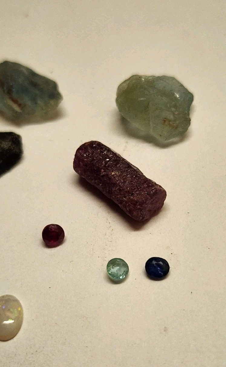 41 Ct Crystal Mineral Specimen Collection Opal Ruby Sapphire Tourmaline Emerald