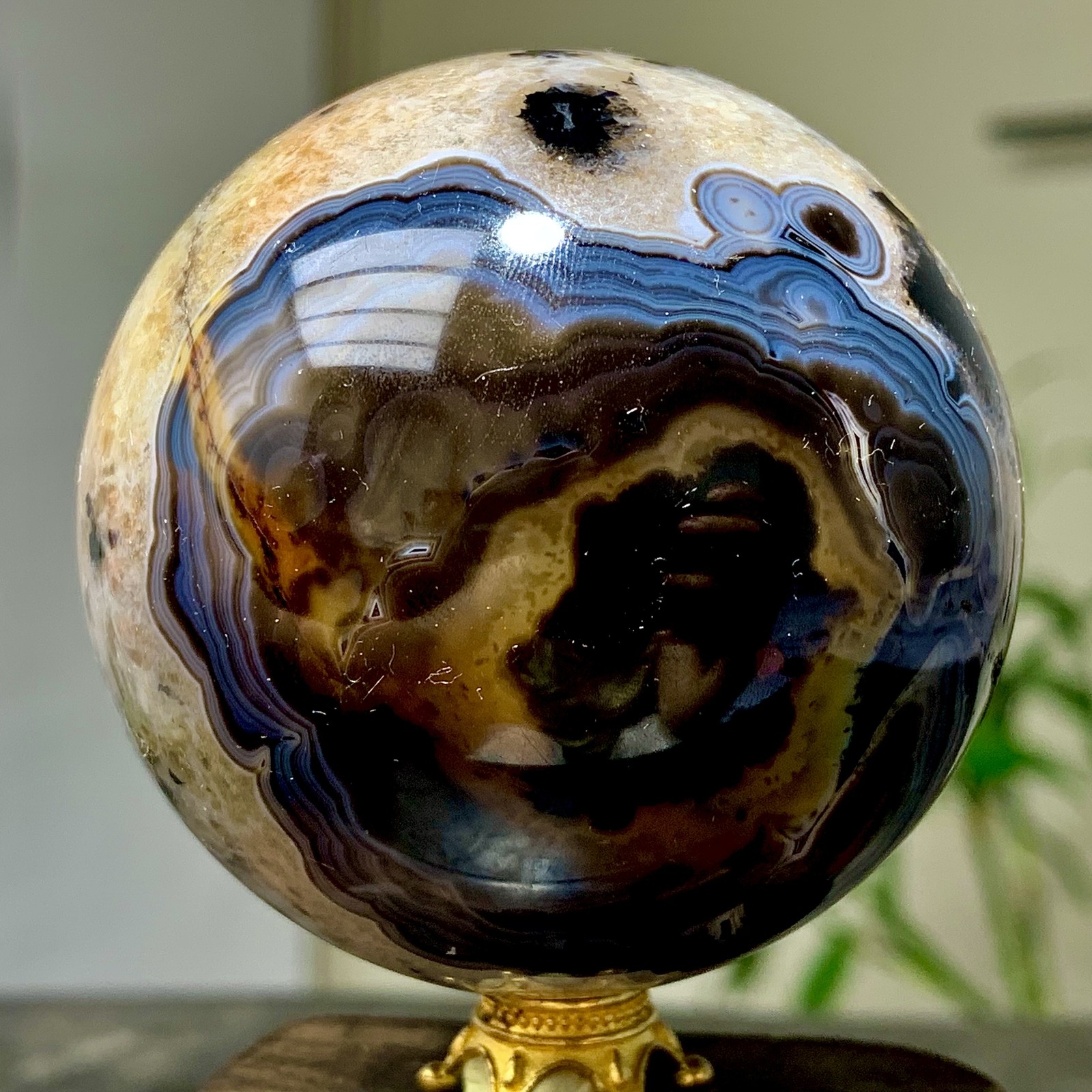 300G Natural black stripe agate sphere Crystal Ball Madagascar mineral