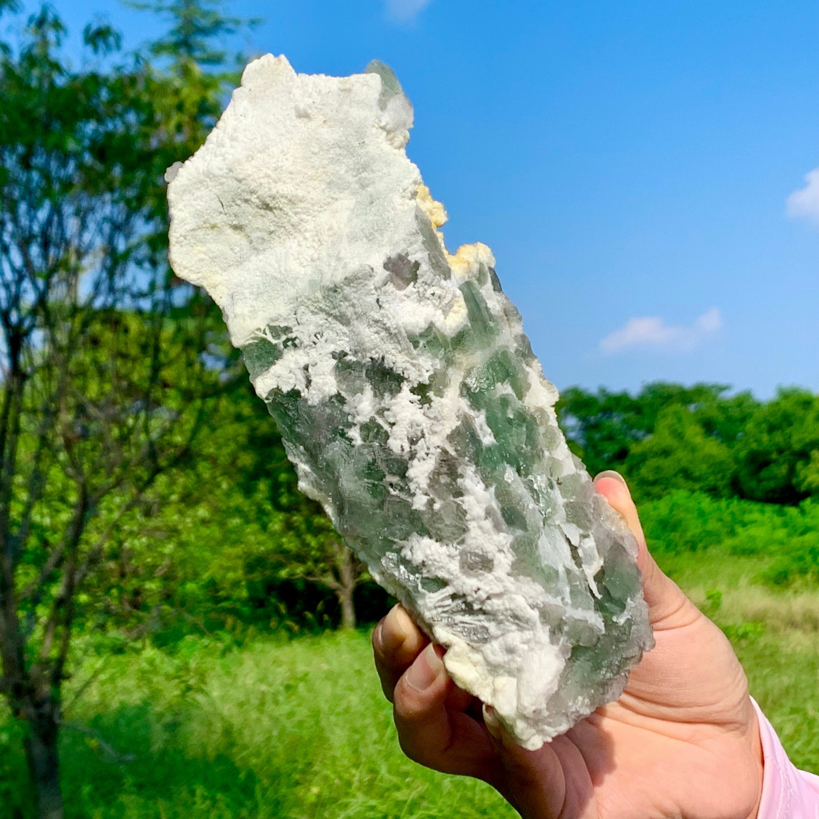 2.24LB Rare transparent green cubic fluorite mineral crystal sample/China