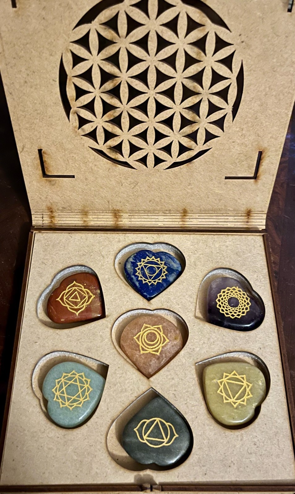 7 Chakra Heart Stone Set Reiki Crystals Engraved Wooden Flower of Life Box