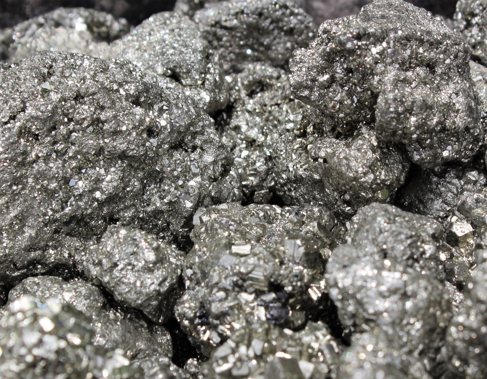 500 Carat Bulk Lot Rough Natural Pyrite Chispa (Raw Gemstone Crystal 100 Grams)