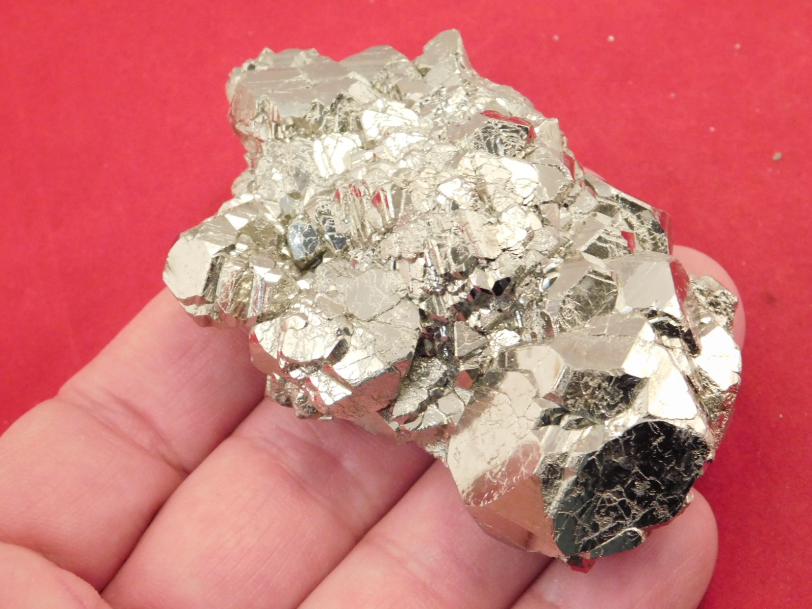 Dodecahedron PYRITE Crystal Cluster 100% Natural Peru 168gr