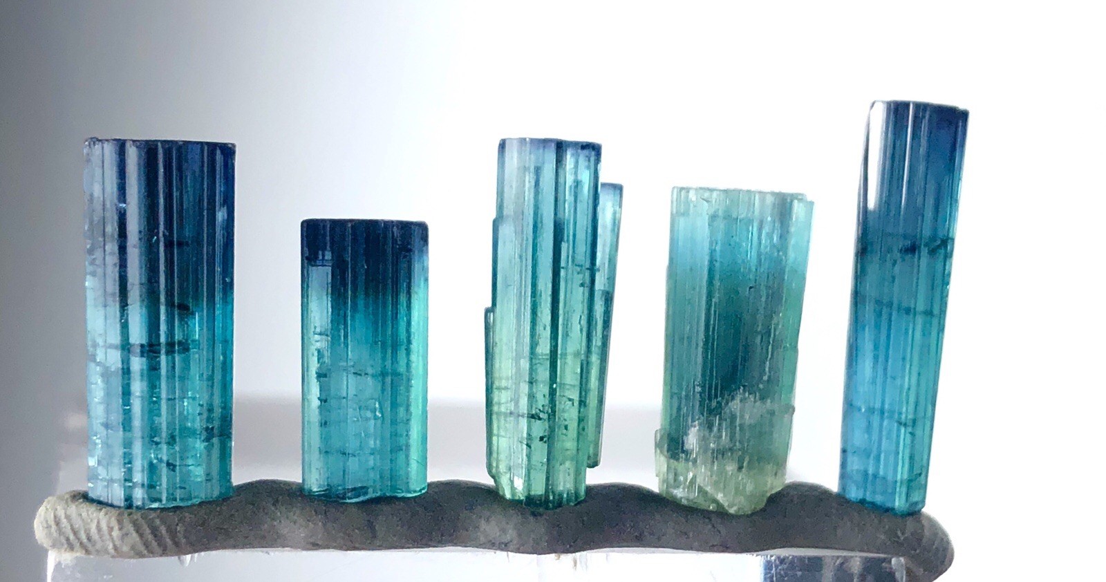 Naturel Top Quality bluecap color tourmaline crystal from afg