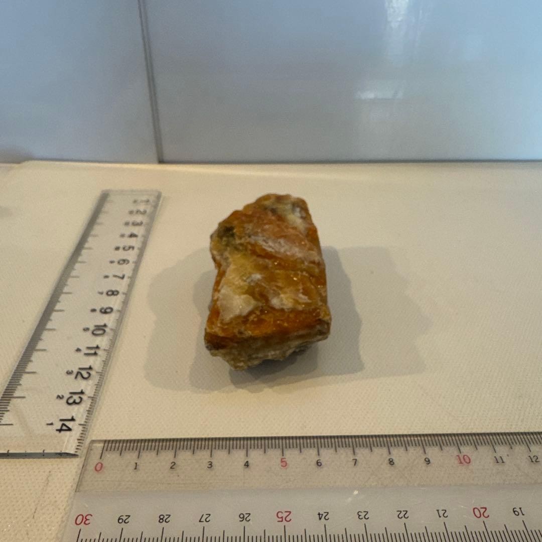Hokkaidoite Hokkaido Stone Fluorescent Natural Mineral Opal 8 x 4cm 105g Japan