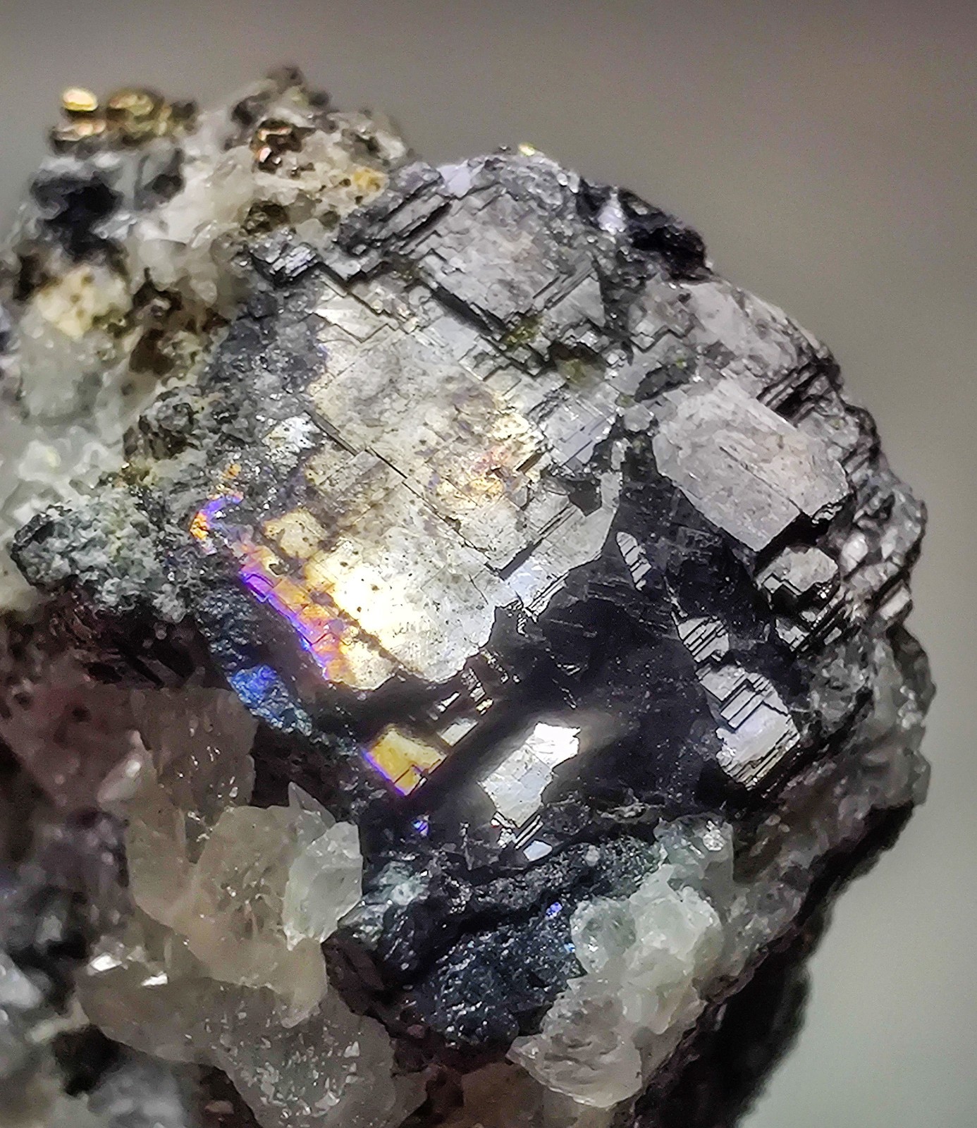 Excellent Fluorite and Calcite crystals on Galena, fluorescent. Peru? 48 grams.