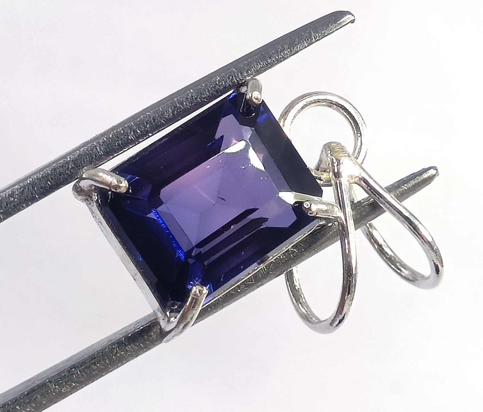 18 Ct Natural Purple Alexandrite Emerald Shape 925 Pendant Silver IGL Gems 6AHR