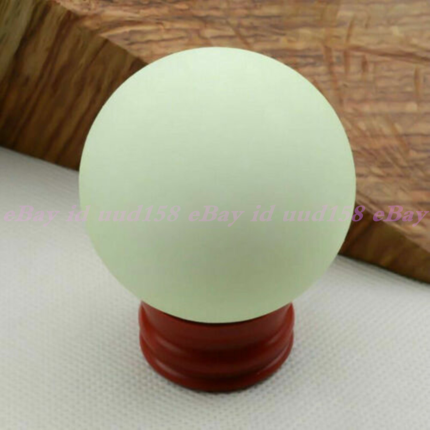 40/50/100mm Green Glow White Jade Stone Glow In The Dark Stone Ball