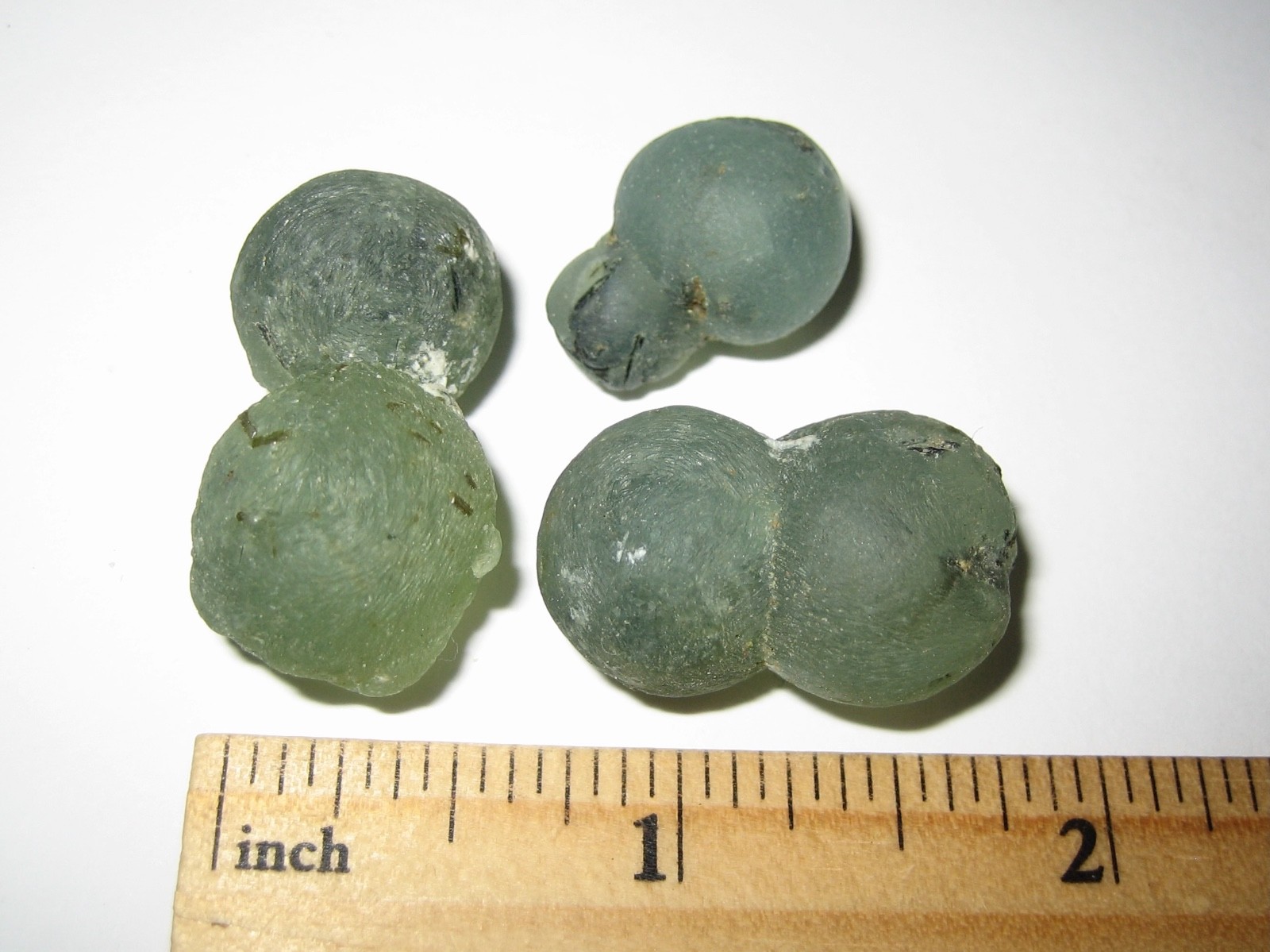 3 BEAUTIFUL SMALL NATURAL TWIN BOTRYOIDAL PREHNITE CRYSTALS FROM MALI 31grams *A