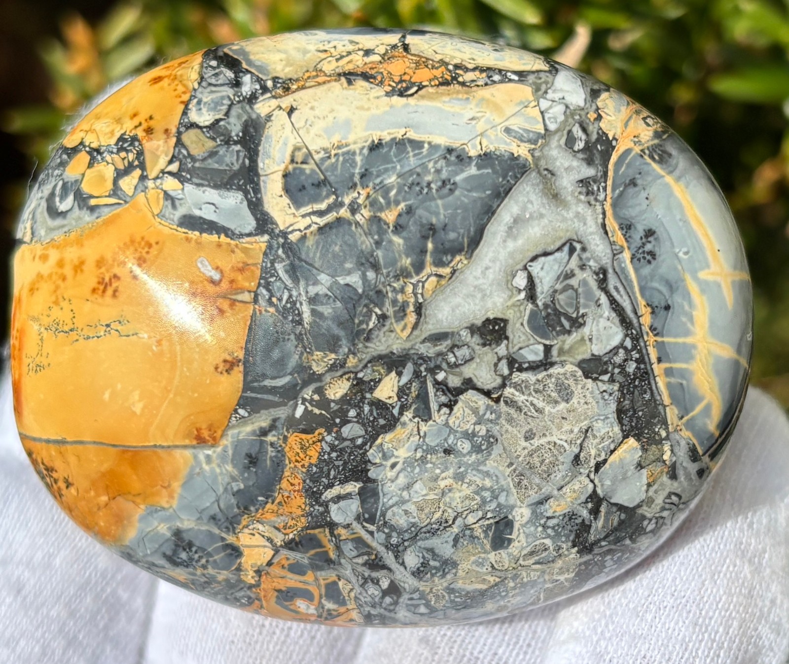 USA SALE 122g 2.3″ MALIGANO JASPER PALMSTONE PALM STONE Bumblebee colors