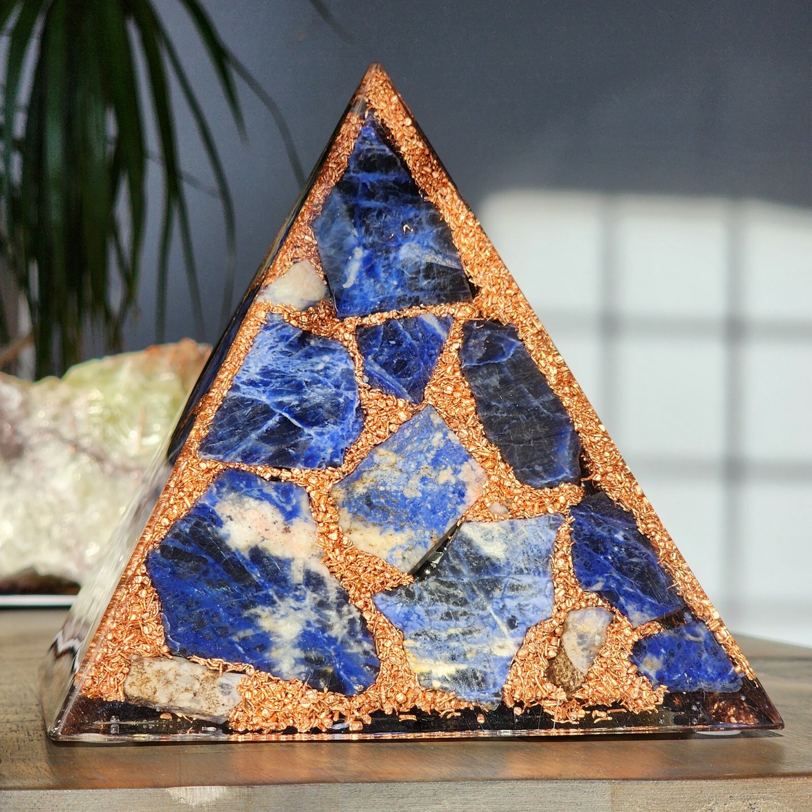 Starlight Orgonite Pyramid: EMF And 5G Protection and Energy Generator.
