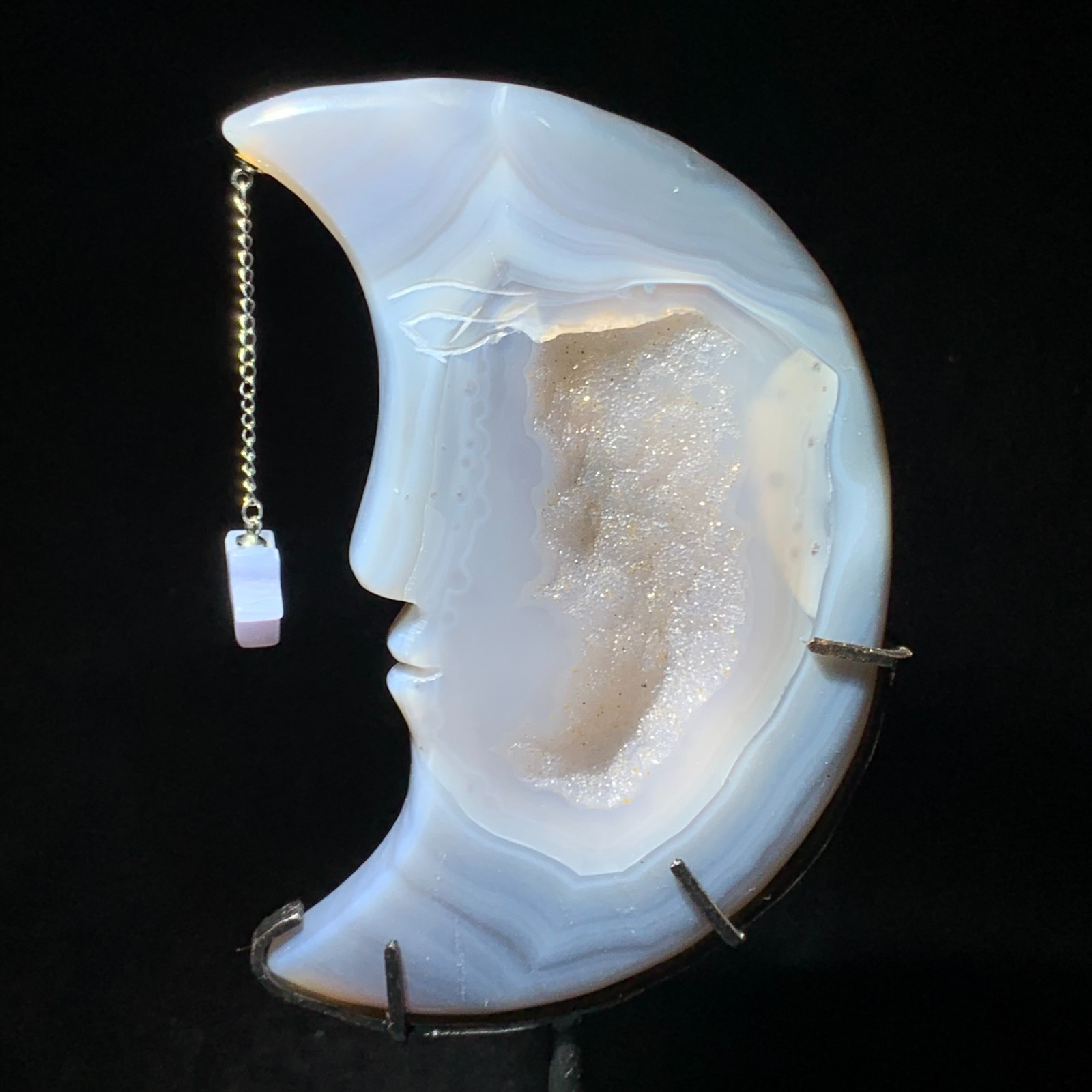 462G Natural Agate Geode Crystal Hand Carved Moon Freeform Energy Healing Reiki