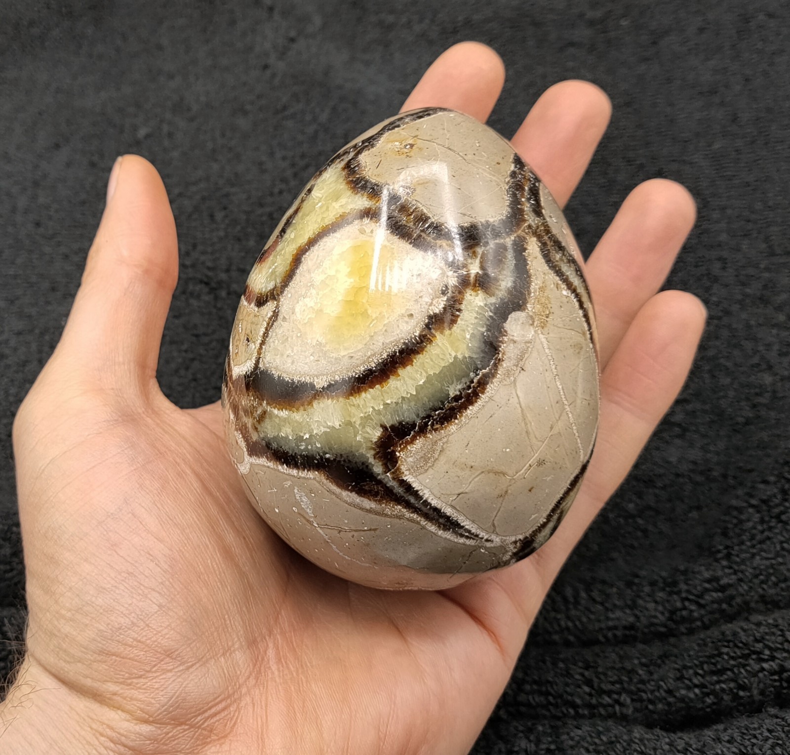 Large Septarian egg Yellow & Grey Crystal Dragon Egg 94mm