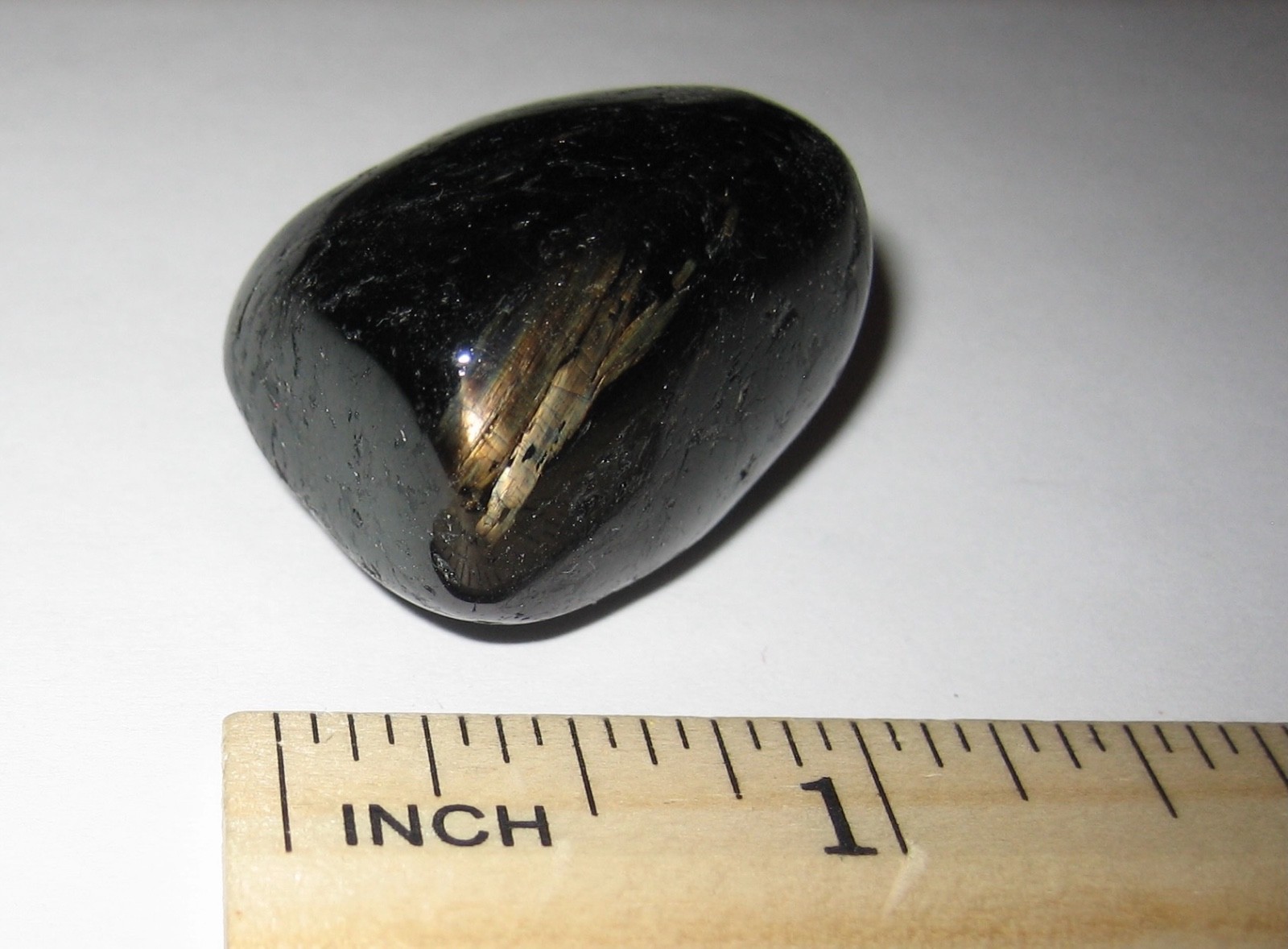 1.2″ RARE TUMBLED POLISHED AUTHENTIC NUUMMITE STONE FROM GREENLAND 29grams *8