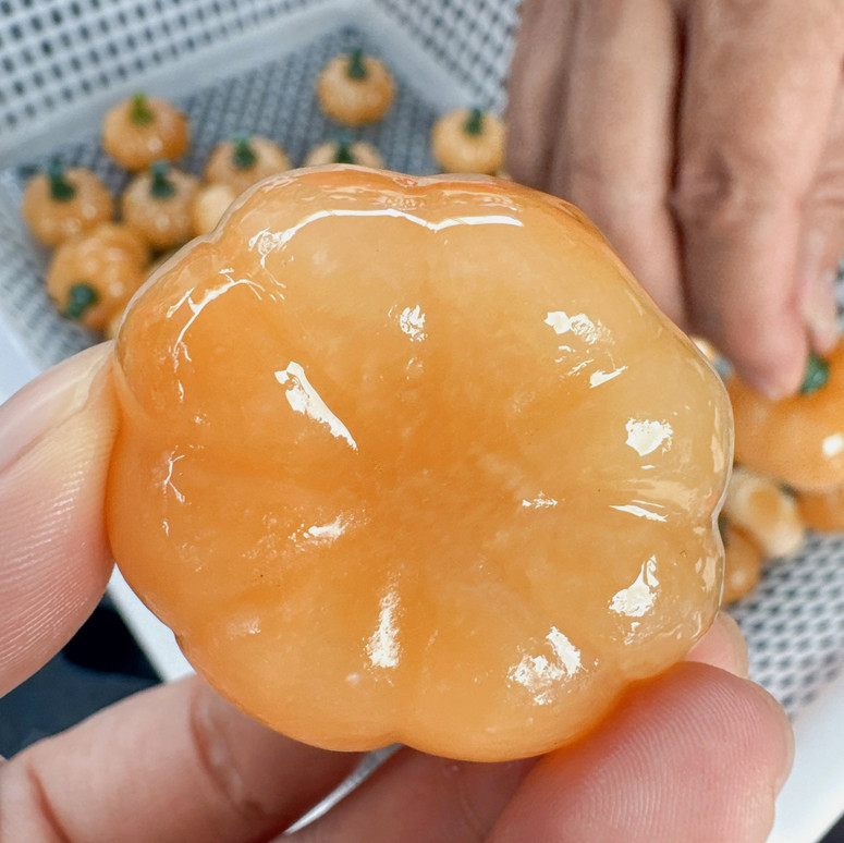 1pc Natural yellow calcite Quartz Carved pumpkin Crystal Reiki Decor Gift