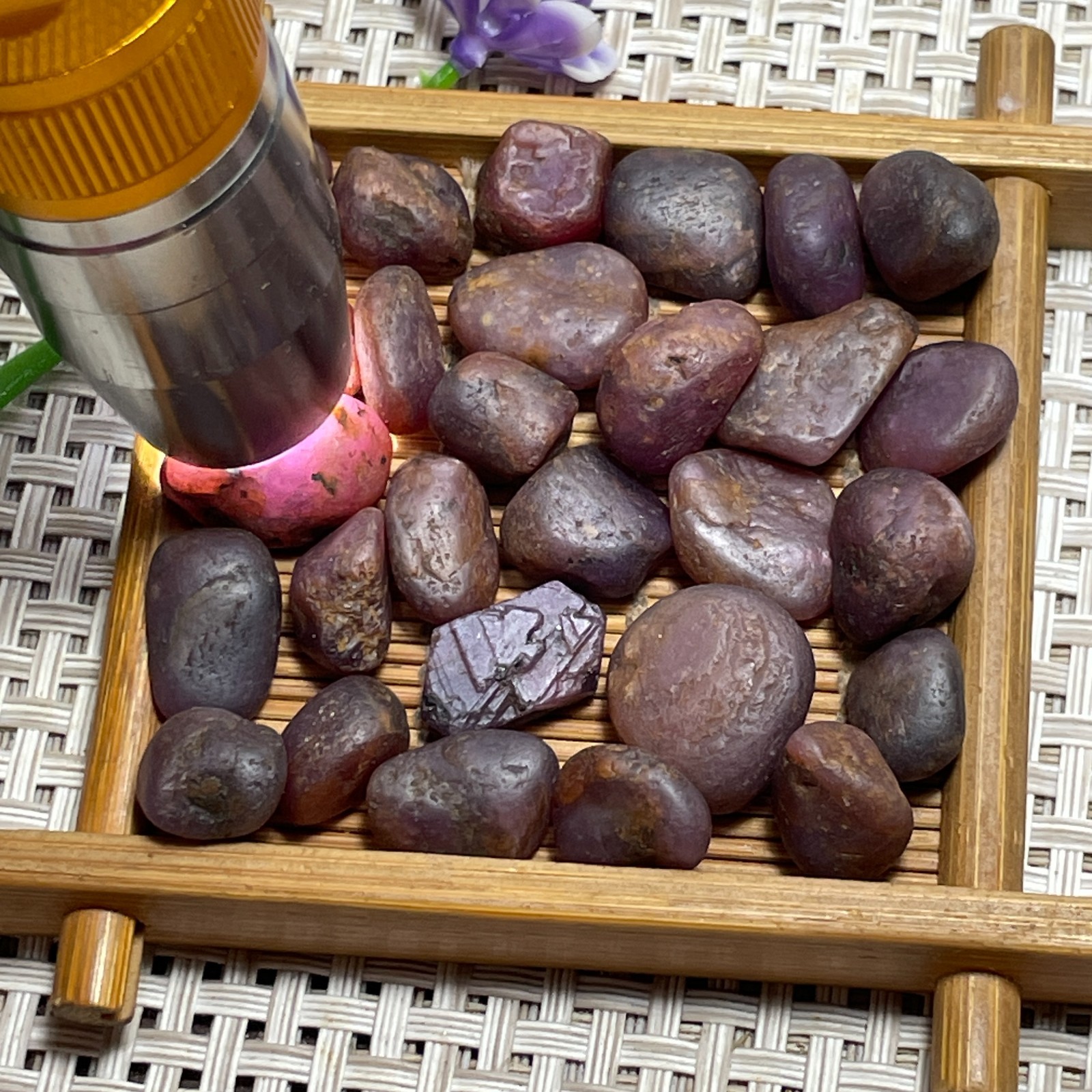 Corundum – Red Sapphire Unprocessed stone Mozambique a3006
