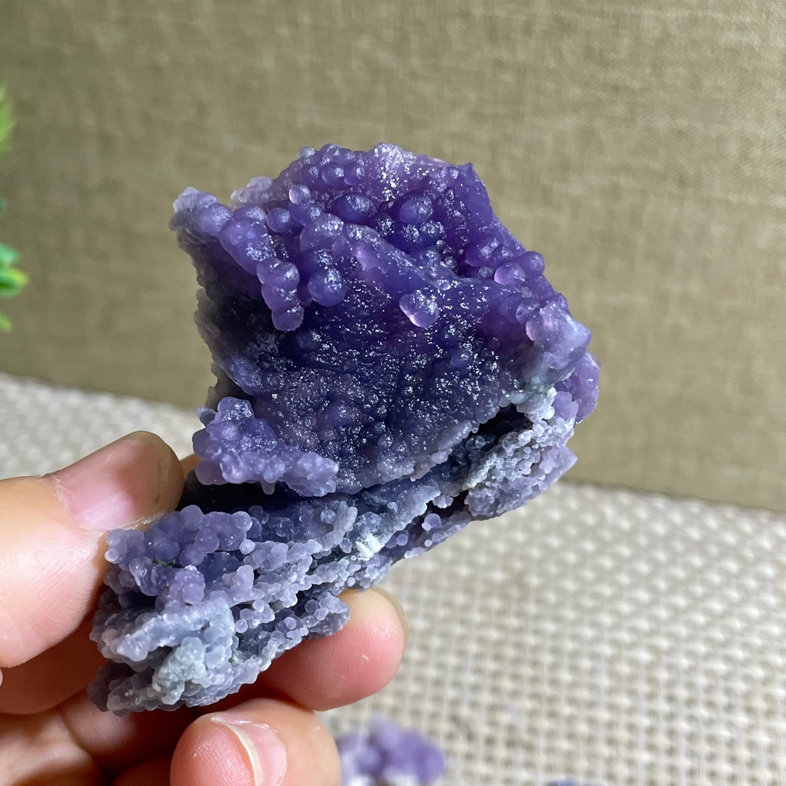 56g Purple stone, grape agate, quartz crystal, granular mineral