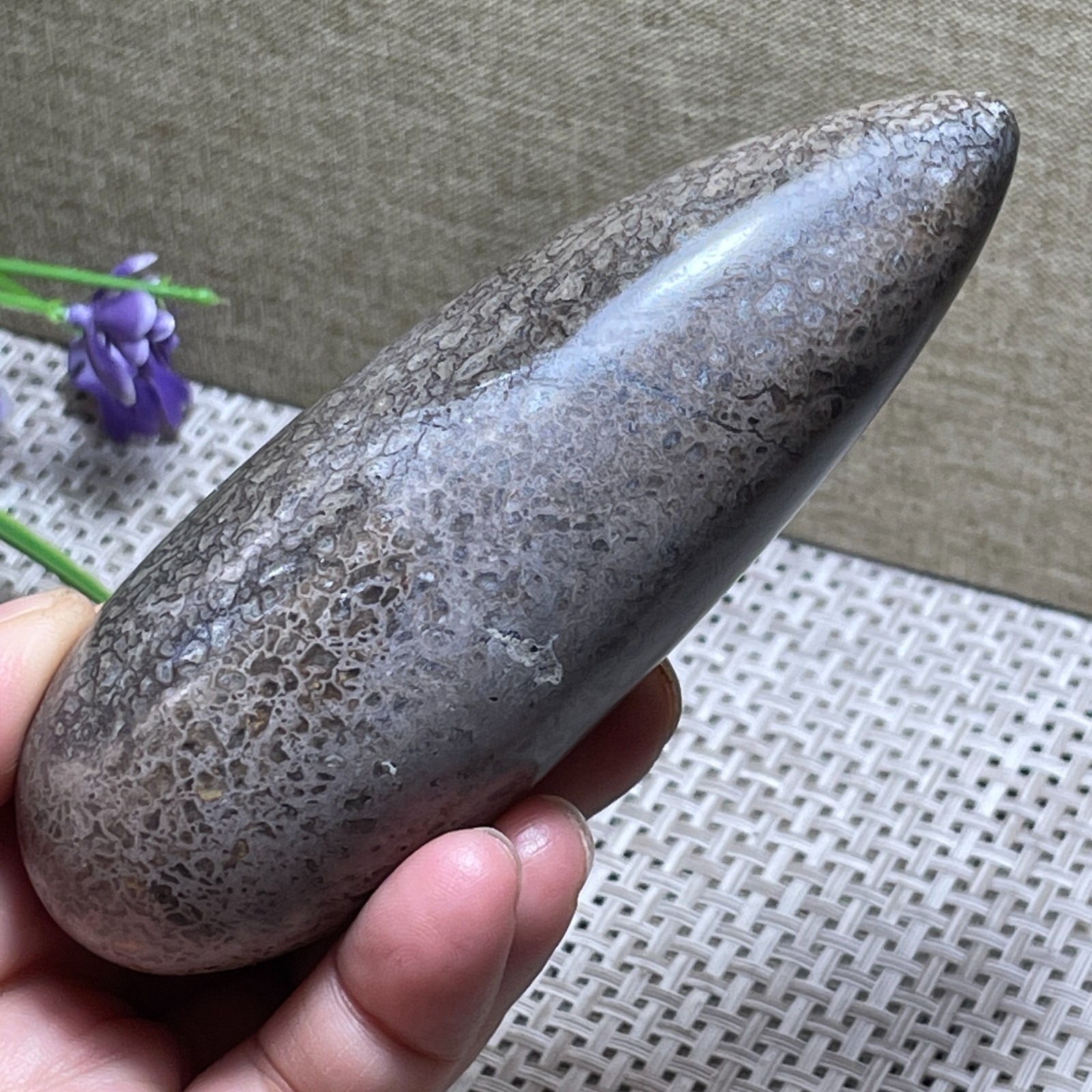 Awesome! beautiful stone home Decoration Madagascar collection 113mm 242g