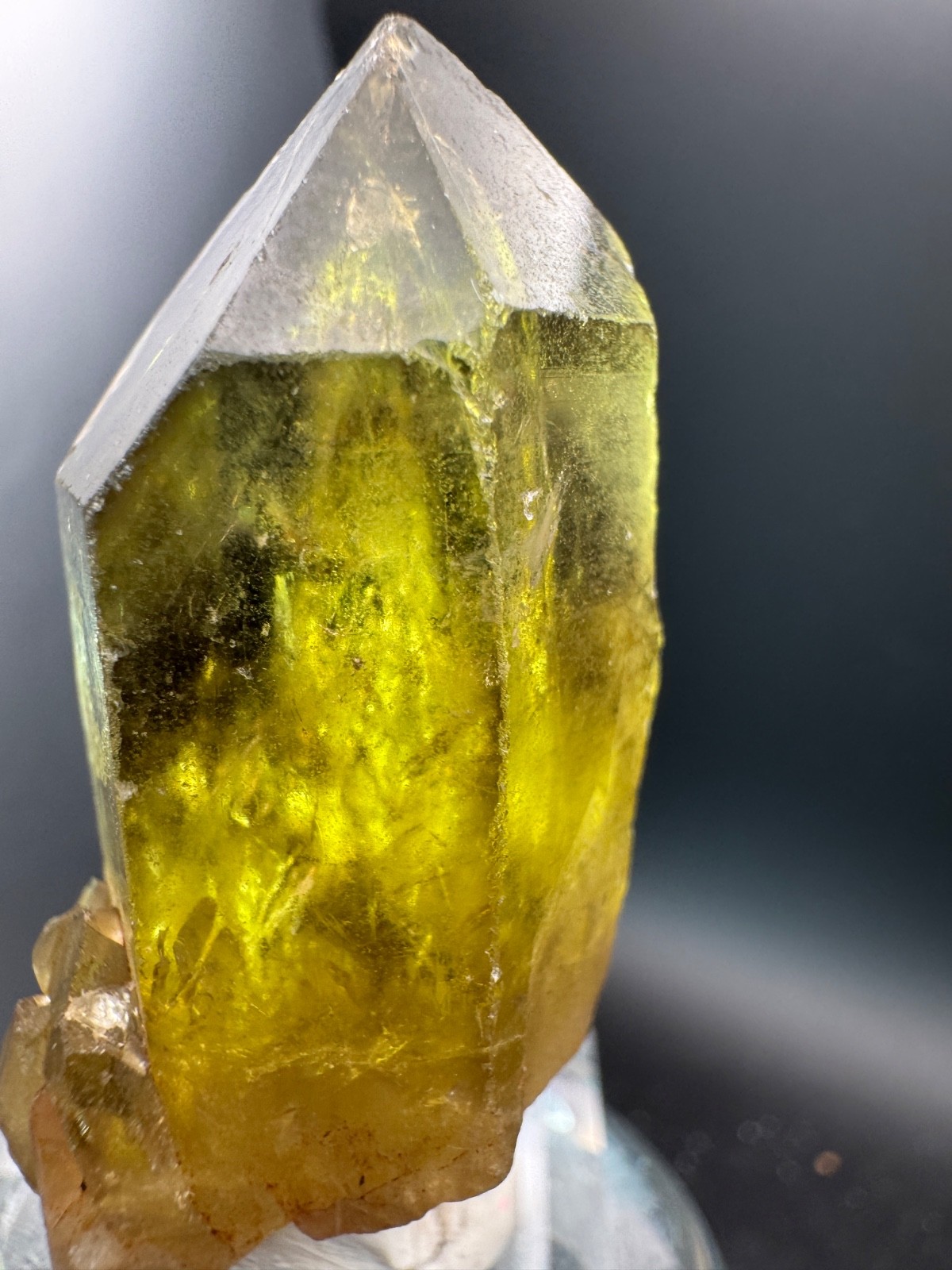 6707 Citrine Point with Phantoms Galore Congo 50g