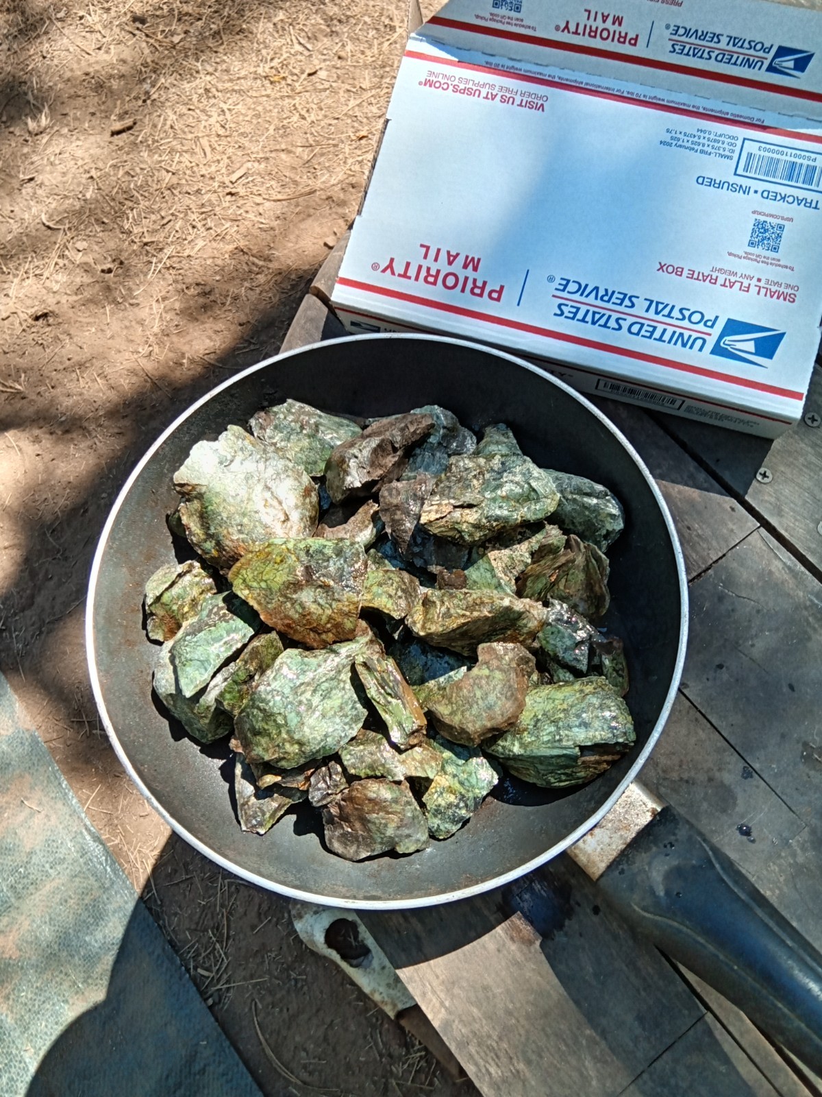 3.4 LBS. ROUGH SERPENTINE.. TUMBLING, CABBING, JEWELRY, CRAFTS…CA. STATE ROCK.