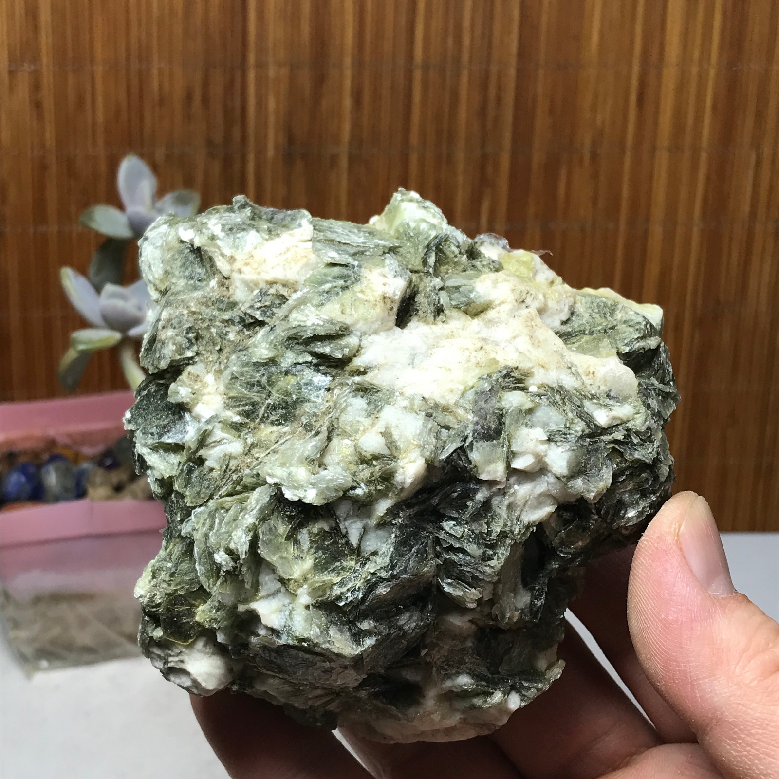 Natural Yellow mica lepidolite crystal specimen spiritual restoration 387g A6381