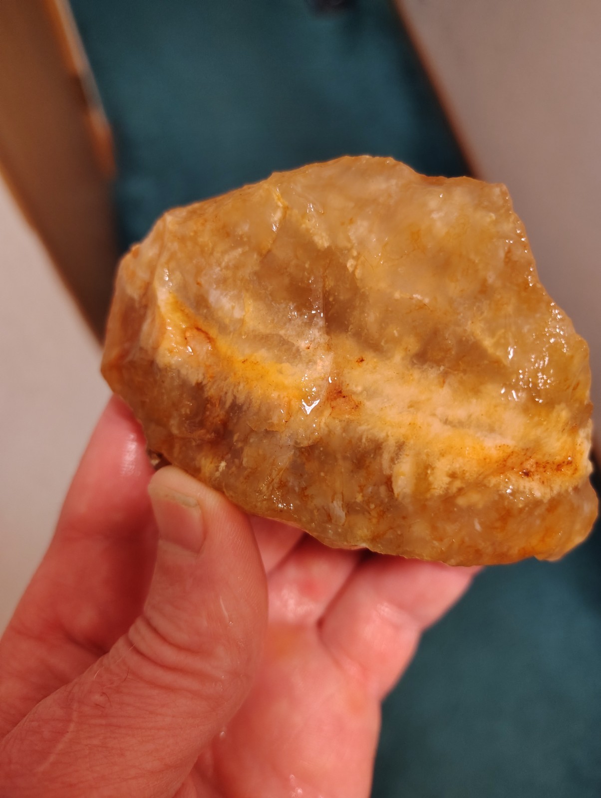 Gem Quality Citrine/Amber Carnelian Agate, 100% NATURAL,Unique,10.4oz approx.4in