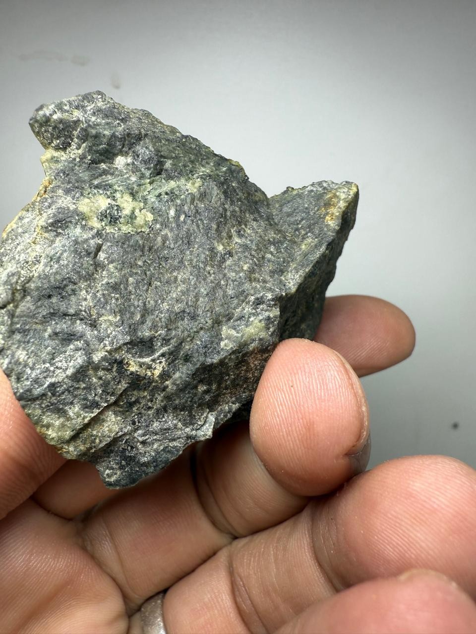 88-Gr Vesuvianite crystal specimen with Diopside &Magnetite Clinochlore from PAk