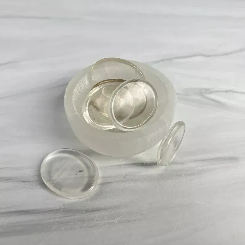 Handmade Natural Clear Healing Crystal Oval Thumb Stone For Home Décor Gift Item