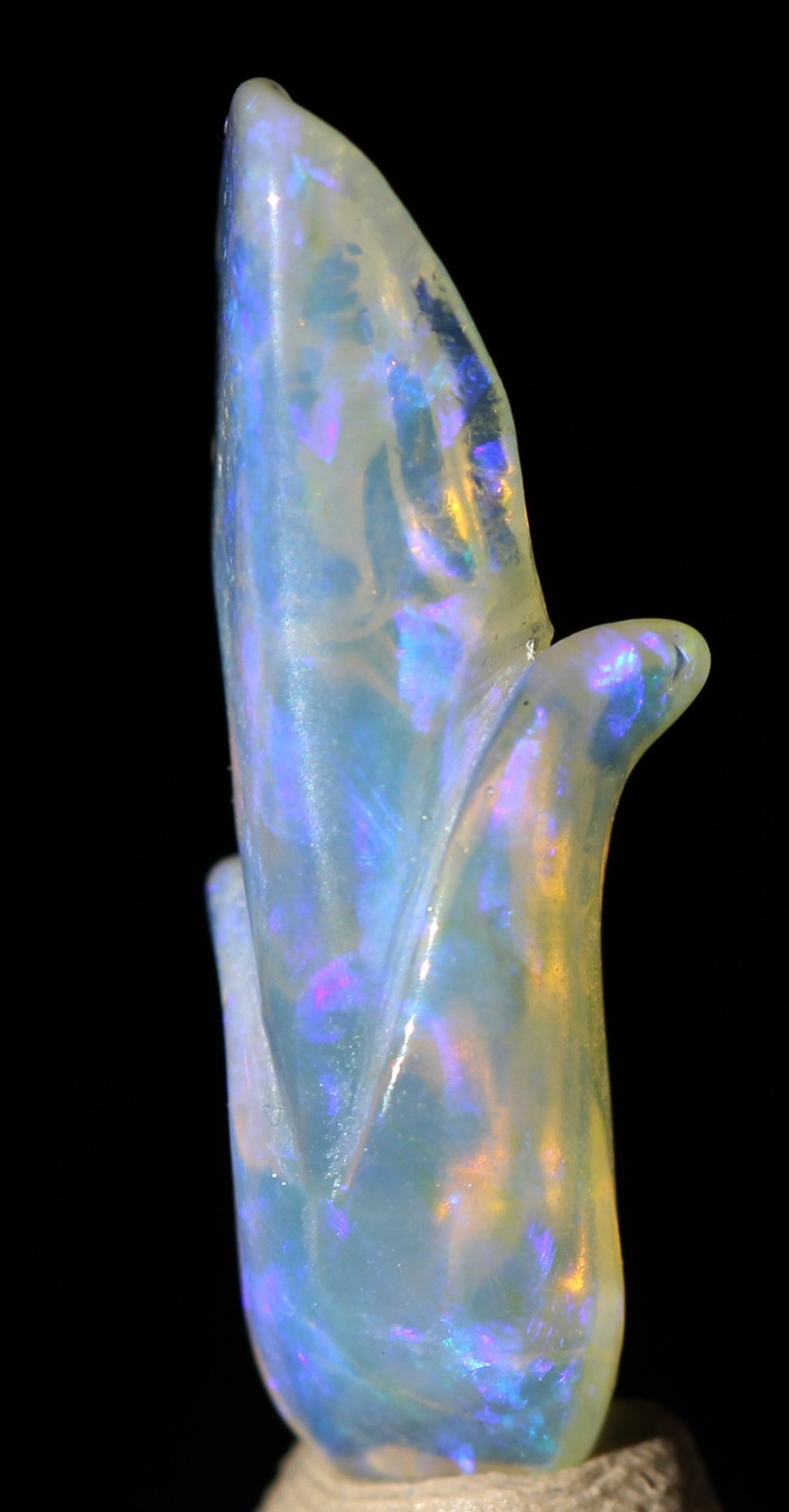 OPAL Carving FLOWER CALLALILY Hand Carved Gemstone Sculpture AUSTRALIA BOULDER