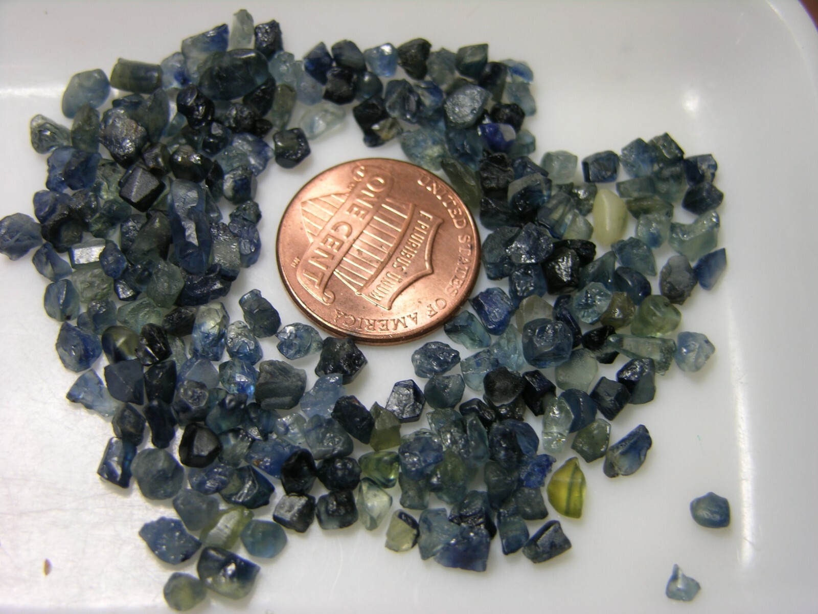 Vietnam 100% Natural Untreated Rough Raw Blue & Green Sapphire 20.00Ct or 4.00g