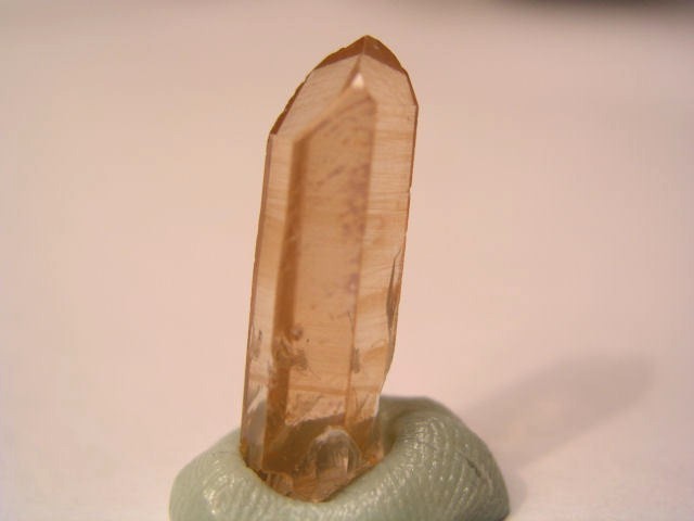 Tangerine Quartz crystal all natural Terminated Brazil 1.0 inch u81