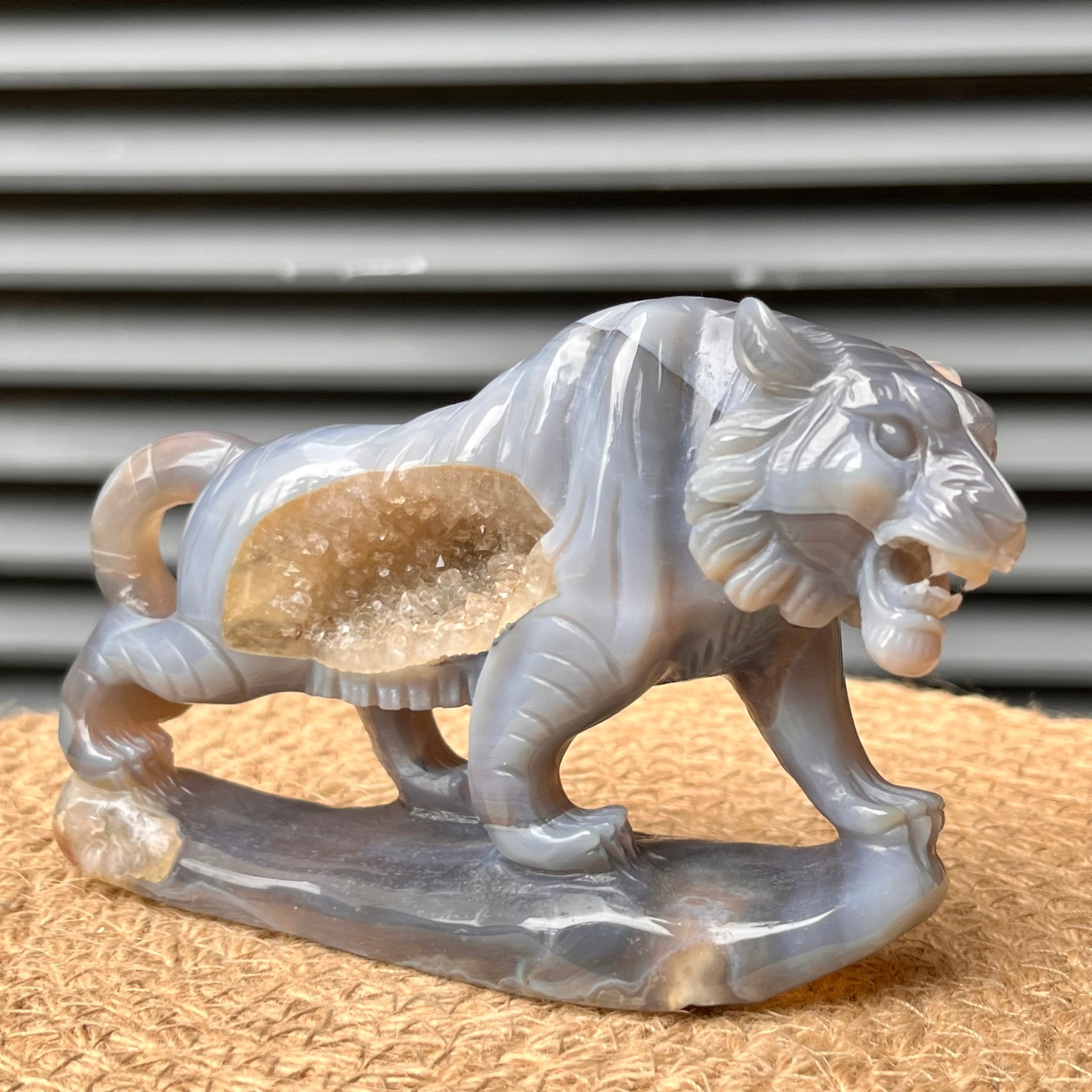 Crystal Agate Tiger Carving Detailed Animal Sculpture Stone 436 g