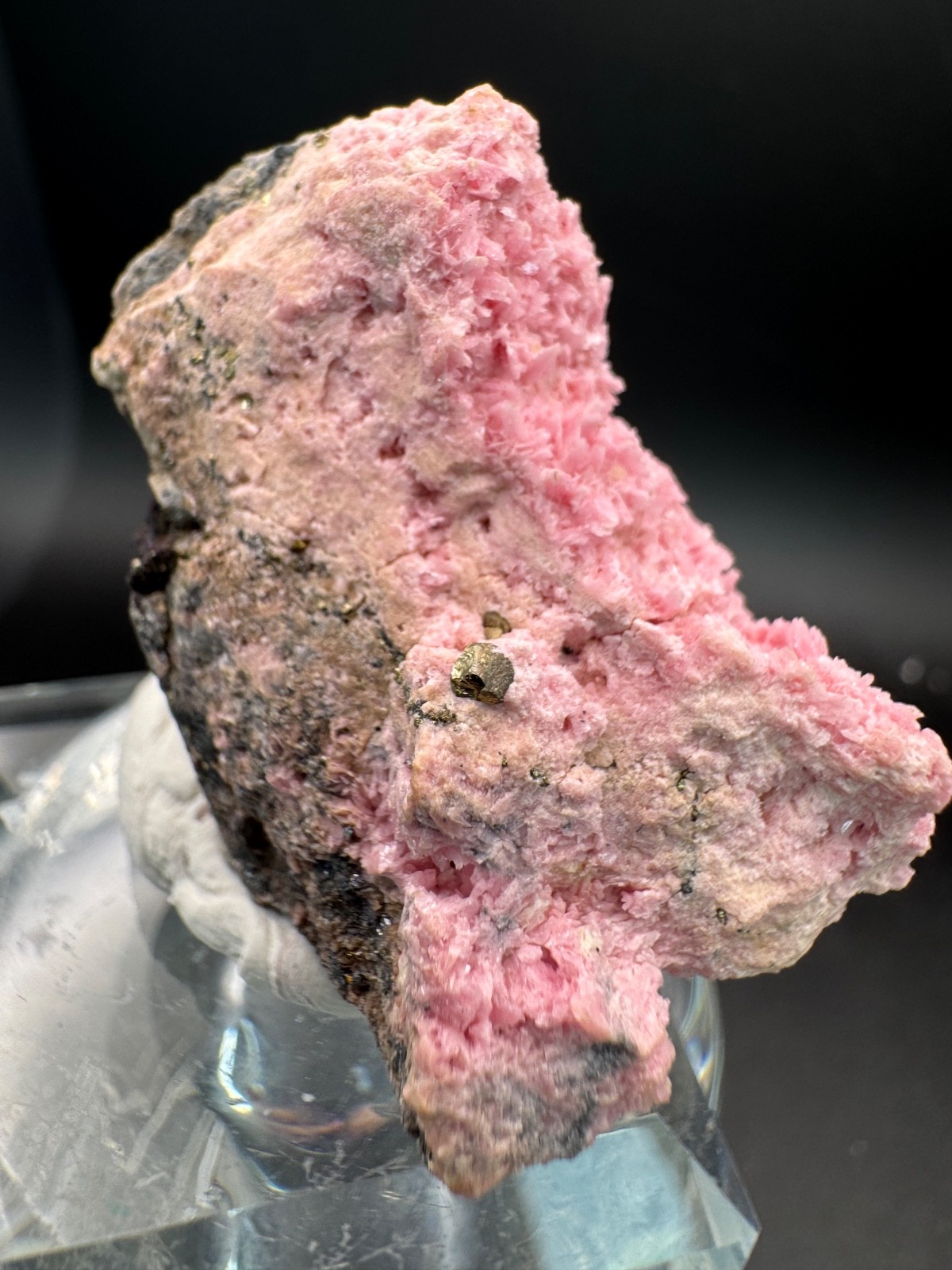 6862 RARE Pink Rhodonite Crystals Huanzala, Peru 35g