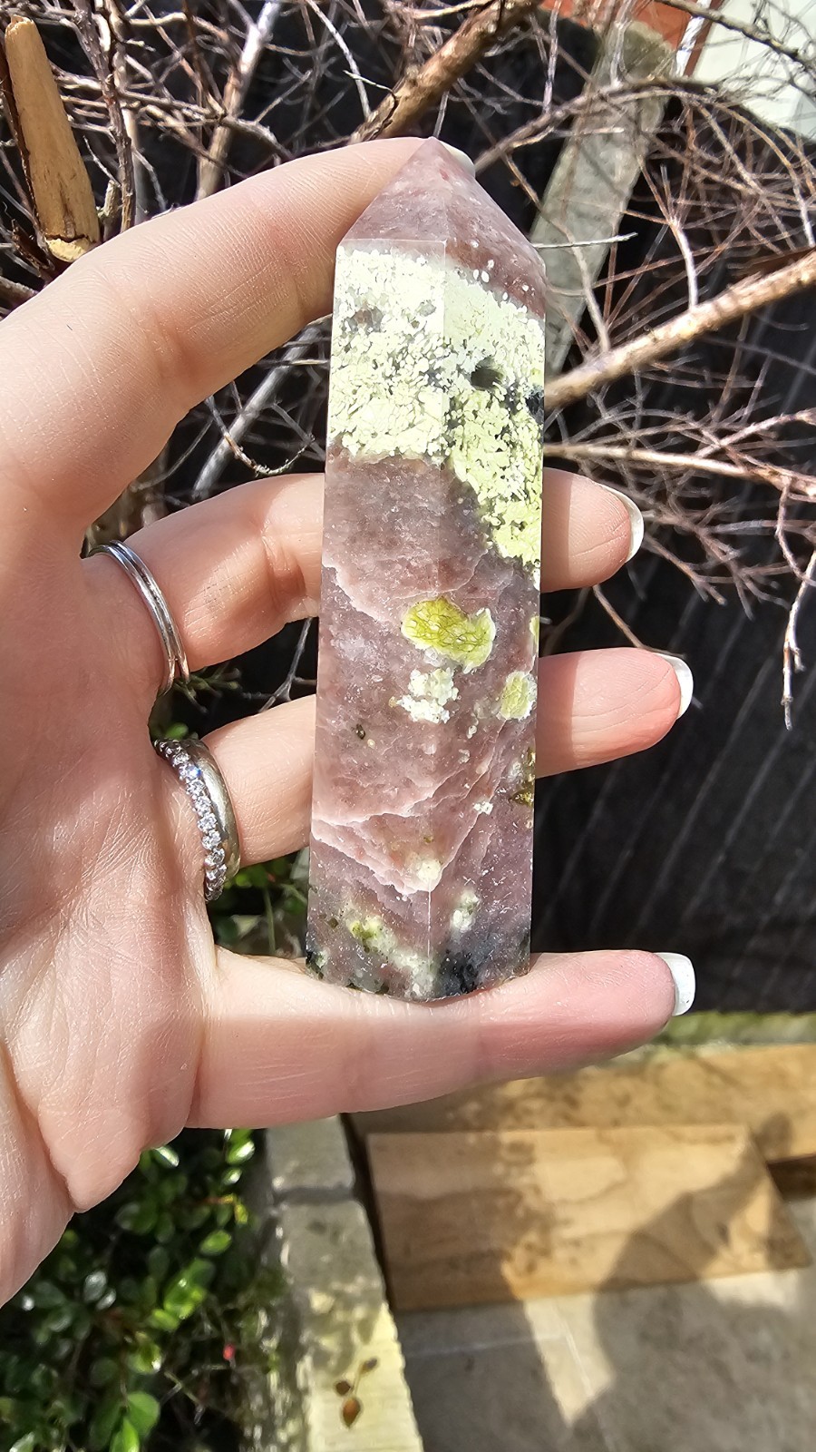 ✨️SALE✨Pink Blossom Agate Crystal Point Red Aventurine & Serpentine 99g 8.9cm