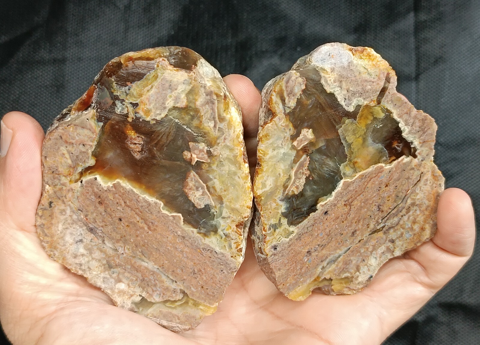 525g/1.16 lb turkish thunderegg agate stone, customs duty included