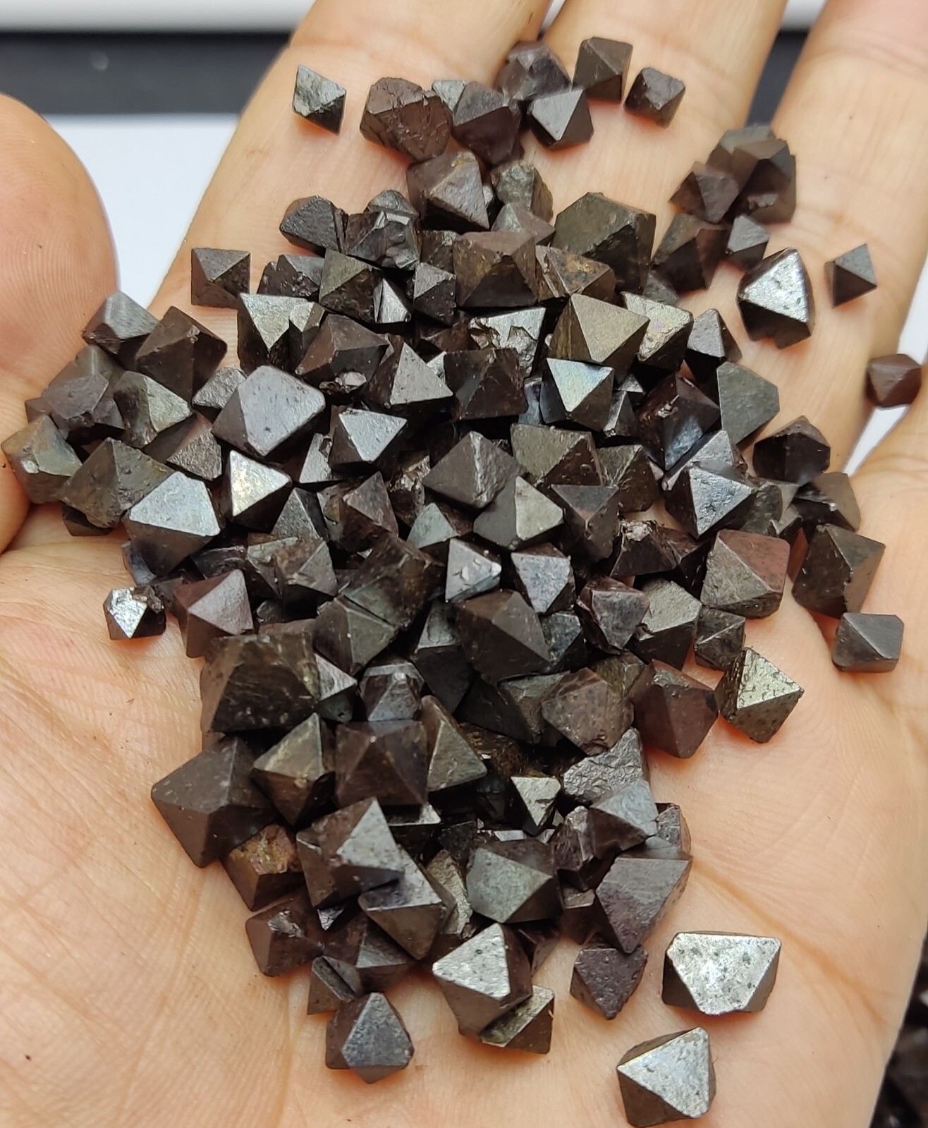 500 grams Magnetite Crystals