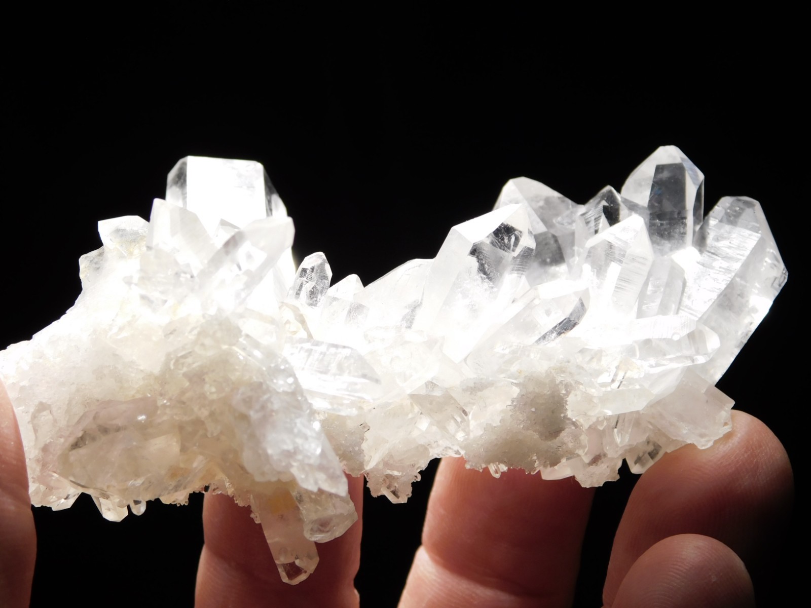VERY TRANSLUCENT Quartz Crystal FLOATER Cluster Collier Creek Arkansas 108gr