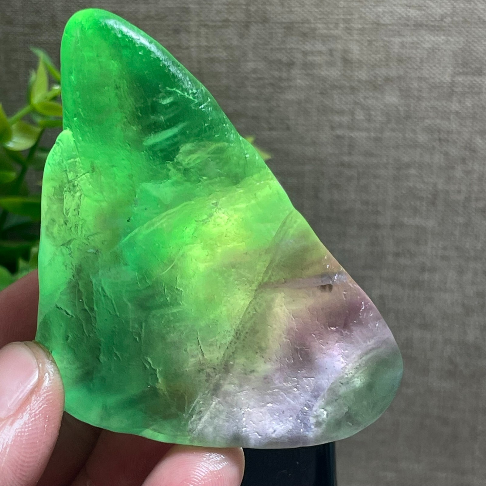 Healing Fluorite Crystals – rainbow – Polished / rough Natural Gemstone 127gAP33