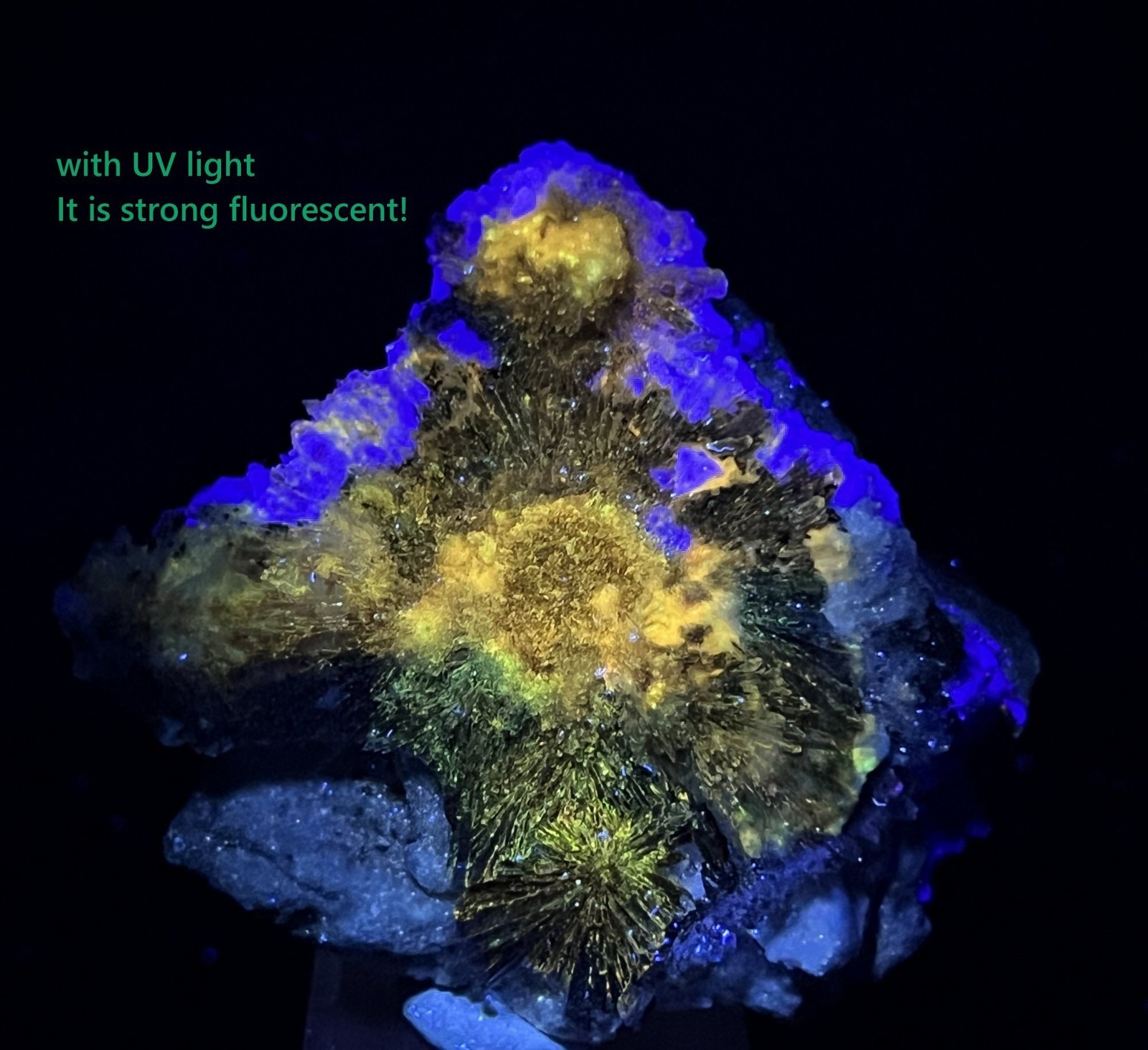 64mm Carlhintzeite & Creedite & Fluorite on matrix, FLUORESCENT