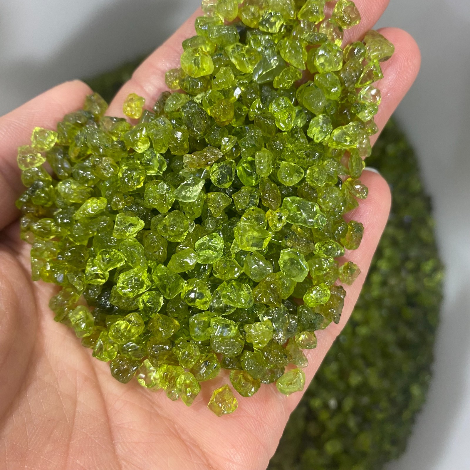 100g Peridot Quartz Crystal Healing Stone Specimen Gravel Tumbled