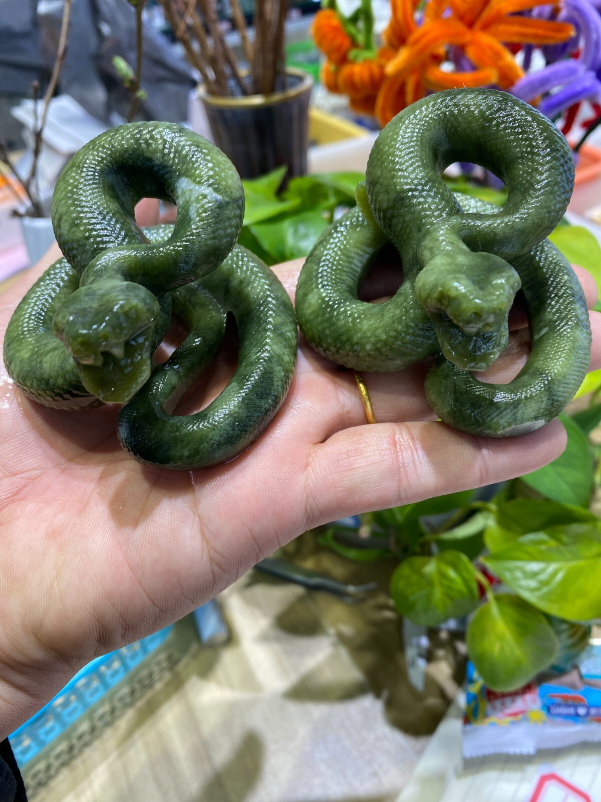1pc Natural Green jade snake skull carving quartz Crystal Healing Reiki gift