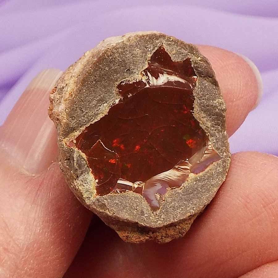 Natural Chocolate Opal, Flashes ‘Express Your True Self’ 8.5g SN37474