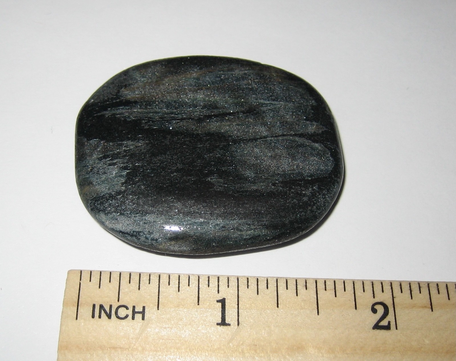 1.8″ RARE TUMBLED POLISHED FLAT ‘ISUA STONE’ PALM STONE MINERAL GREENLAND 29g *2