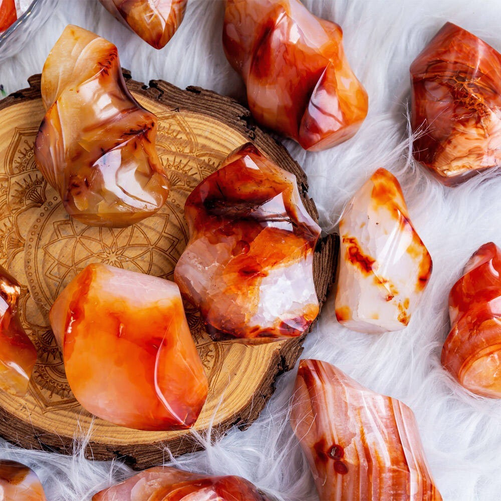 Natural Carnelian Stone Flame Red Agate Crystal Mineral Specimen Home Decoration