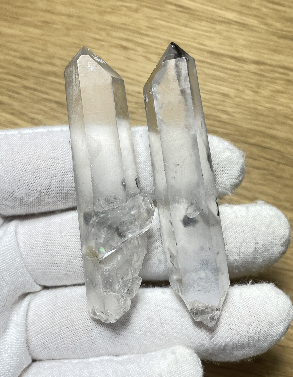 40g (2) Clear Quartz Crystal Mined In Sichuan China (6.7cm Length)