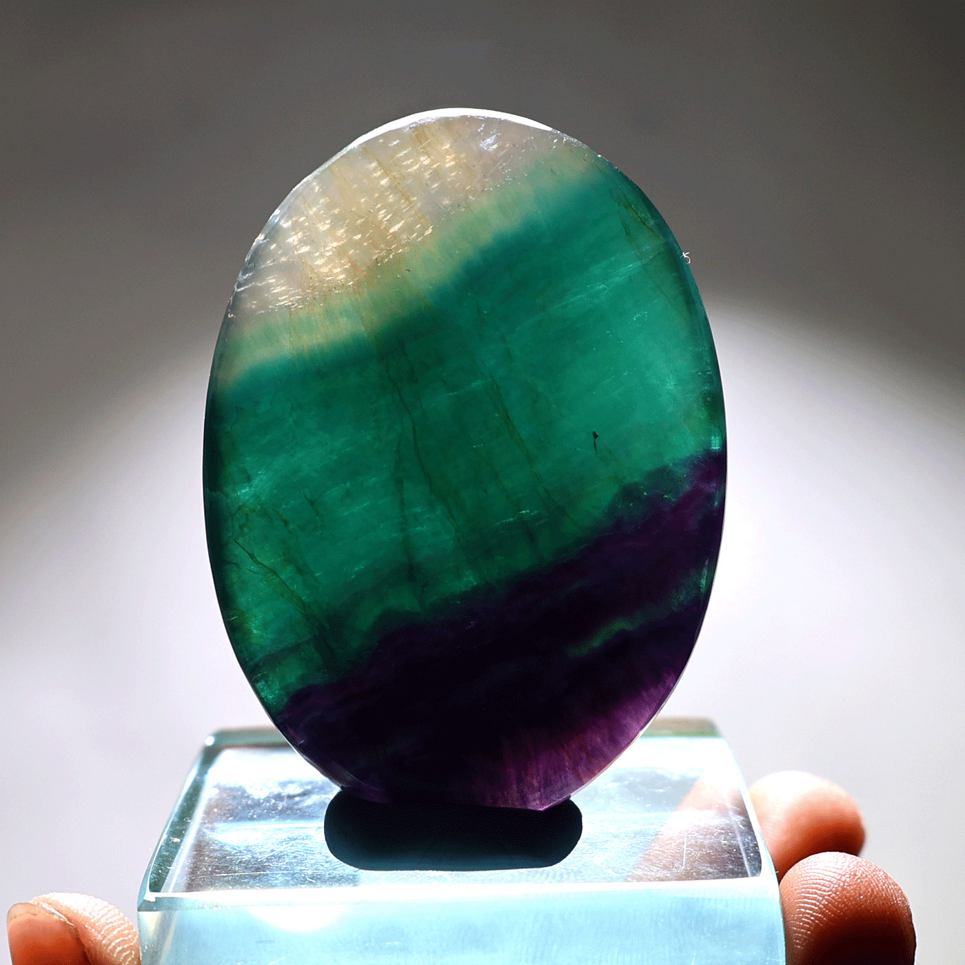 Flowing Aurora~ 75g Natural Rainbow Fluorite Green Purple Bands Gemmy Palmstone