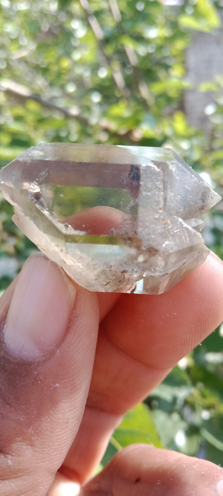 25gram Beautiful Loupe Clean Clear Quartz Crystal From Zagi Mountain